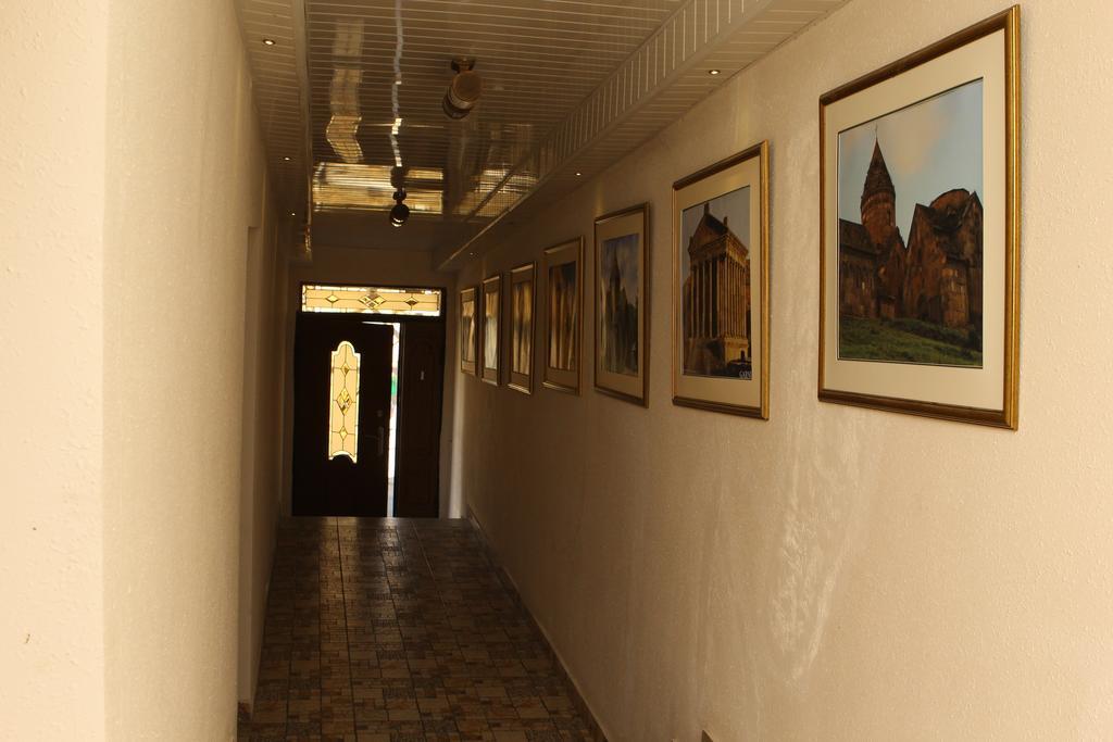 Inter Boutique Hotel Jerevan Buitenkant foto