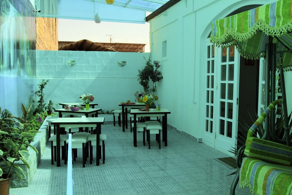 Inter Boutique Hotel Jerevan Buitenkant foto